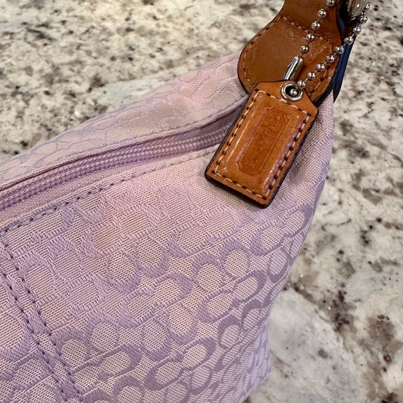 Vintage Never Used Coach Lavender Small Signature C Jacquard Satchel From 2000s - Picture 4 of 14